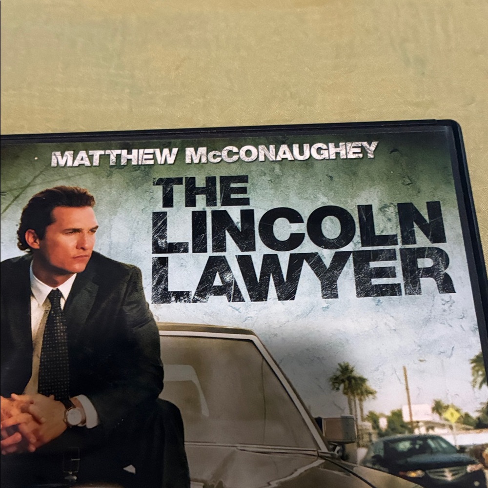 The Lincoln Lawyer DVD - Picture 3 of 8